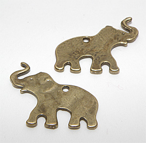 Bronsfärgad berlock elefant 25×20 mm