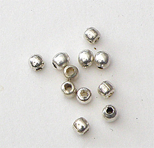 Silverfärgad slät rund kula 4 mm