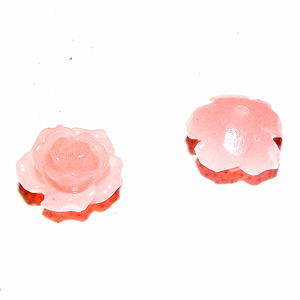 Syntetisk korall halvborrad ros rosa 8 mm