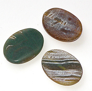 Färgad, frostad och krackelerad agat slät oval 30×40 mm