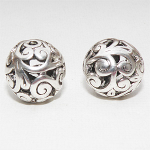 Antiksilverfärgad genombruten kula 14 mm ”Swirl”