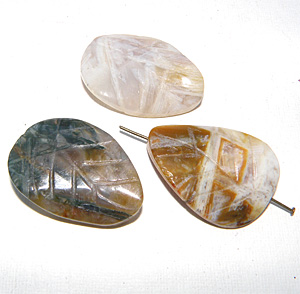 Bamboo leaf jaspis löv 25×35 mm