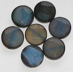 Färgad duvblå agat facetterad coin 16 mm