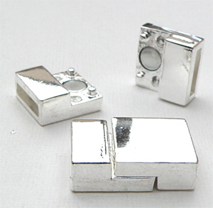 Silverfärgat rektangulärt magnetlås 21×12 mm