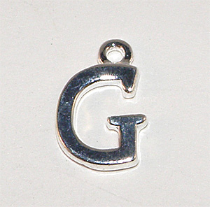 Silverfärgad bokstavsberlock G 16×10 mm