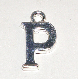 Silverfärgad bokstavsberlock P 15×9 mm