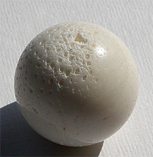 Vit spongekorall rund 24 mm